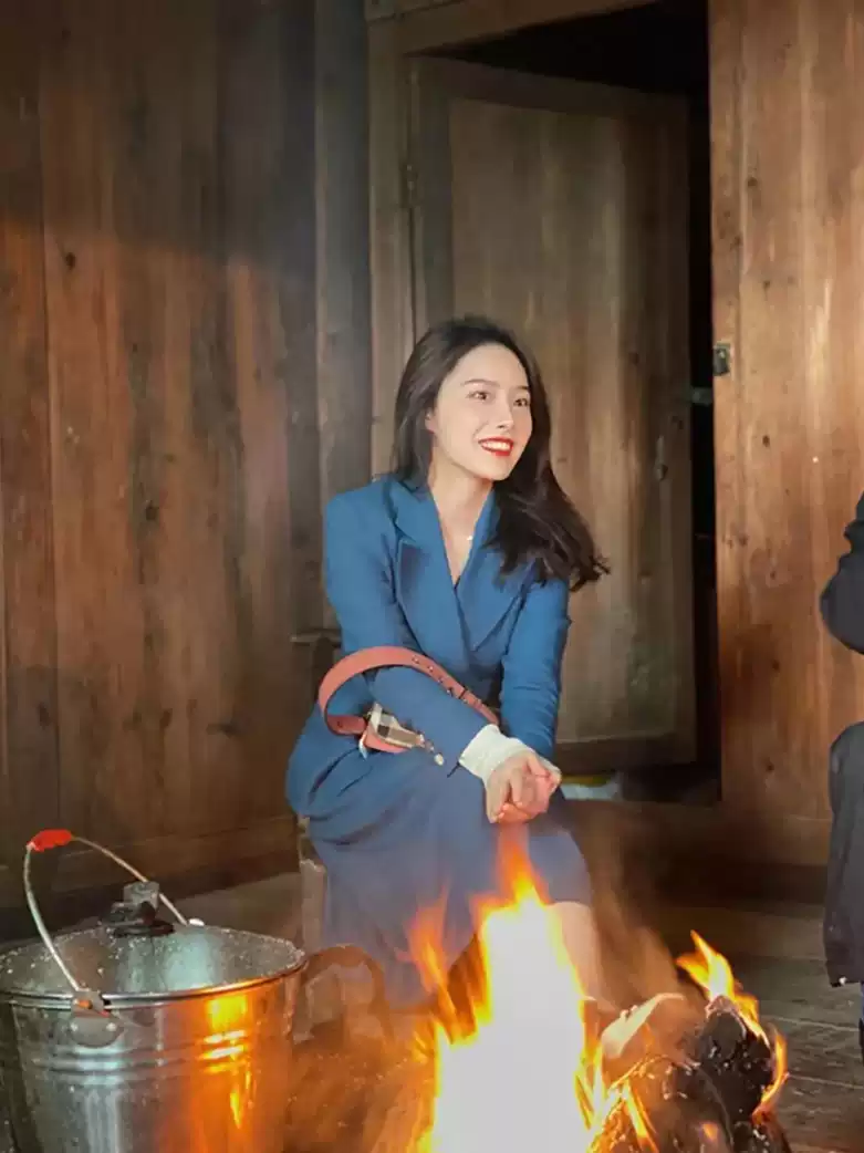 LANFLORA 双股纱高强捻 全羊毛 春秋女装奶系裙子套装女裙